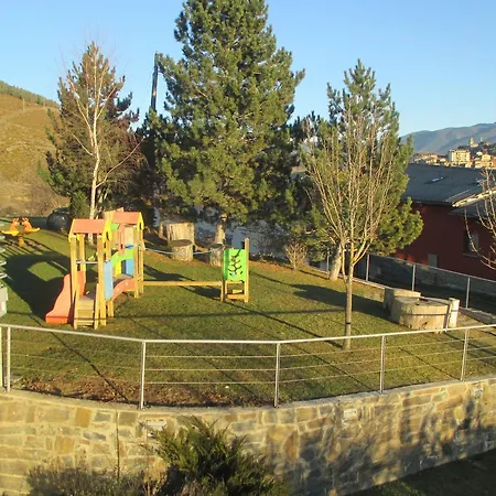 La Bruna Hostel *